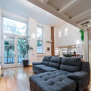https://avocadohouse-1-milano.it-lombardy.com